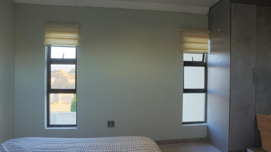 5 Bedroom Property for Sale in Waterkloof East North West